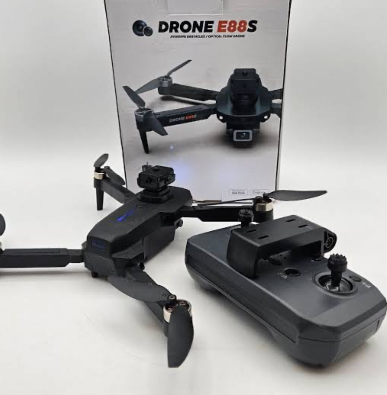 کوادکوپتر e88s
