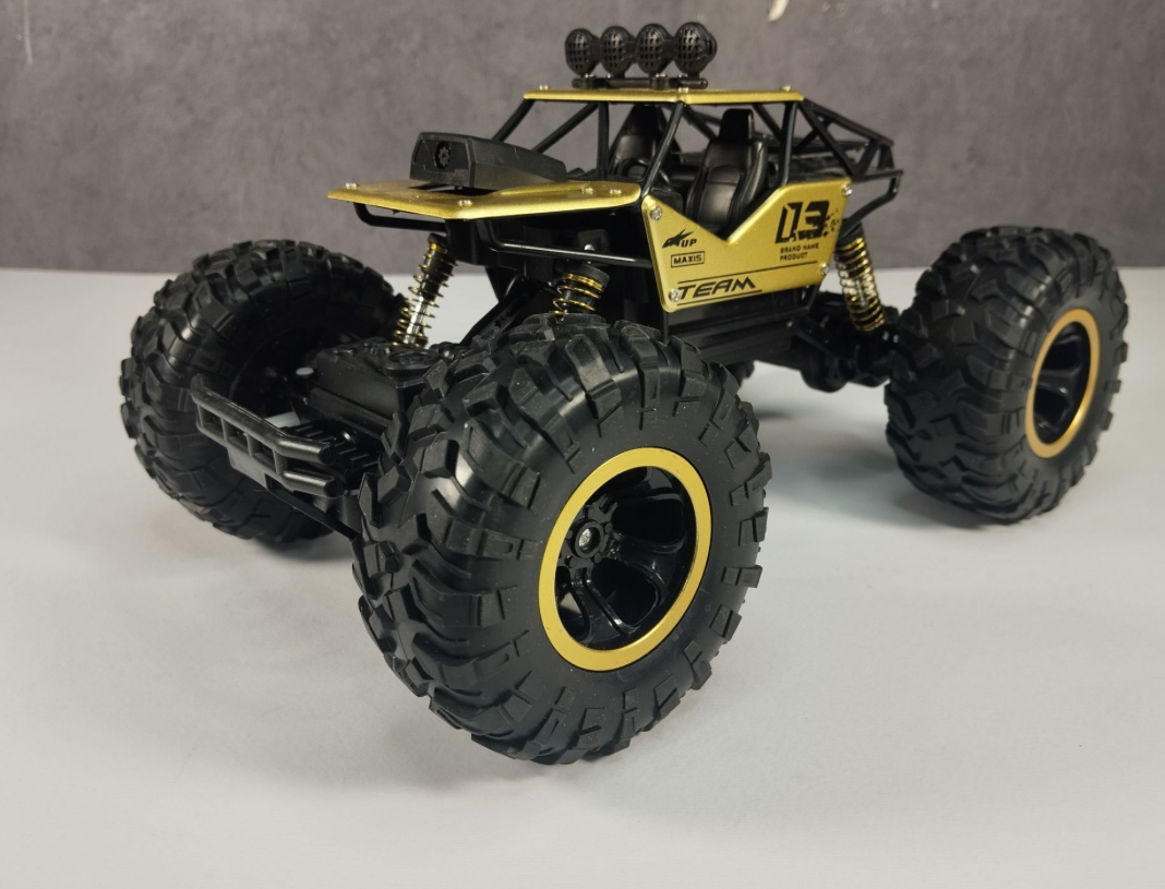 ماشین کنترلی دوربین دار BUILT TO LAST گلد